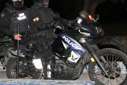 Imagen de referencia. Seis policías fueron procesados por agredir a un grupo de 12 personas, luego de las celebraciones de fiestas de Quito en diciembre de 2023.