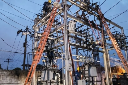 El Gibierno busca evitar cortes de energía en Ecuador, a través de varias medidas.