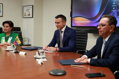 En su última visita a Estados Unidos, el presidente Daniel Noboa se reunió con el Banco Interameticano de Desarrollo (BID).
