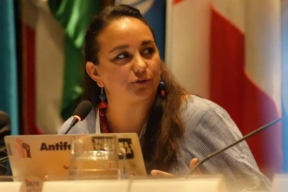Gabriela Rivadeneira presentó la solicitud al juez del TCE para pedir que la Asamblea desclasifique la información sobre el caso Caja Chica.