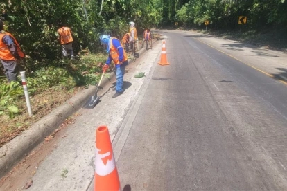Referencial. Autoridades activan controles viales en todo Ecuador para prevenir accidentes durante viajes del feriado nacional.