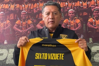 Sixto Vizuete vive un gran momento en Bolivia tras poner líder a The Strongest en el campeonato nacional.