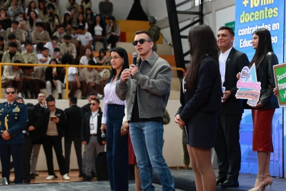 El 22 de abril de 2026, el presidente Daniel Noboa integró 2.000 docentes al sistema educativo.