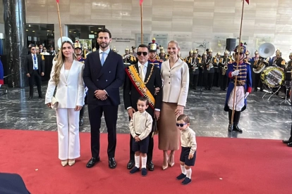 Furio, el hijo menor de Daniel Noboa, llamó la atención durante el Informe a la Nación 2026 en la Asamblea Nacional.