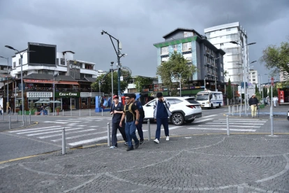 Comercio. El Cabildo destaca que nuevos negocios han llegado a la Plaza Foch.
