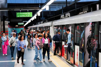 El Metro de Quito conecta el sur y norte de la ciudad con 15 estaciones.