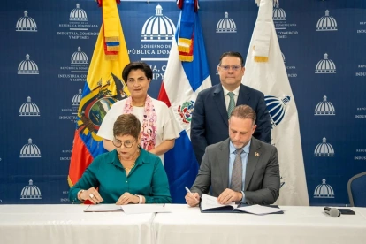 El documento fue firmado por la viceministra de Comercio Exterior de Ecuador, Ivanova Cereceda, y el viceministro de Comercio Exterior de República Dominicana, Daniel Peña.