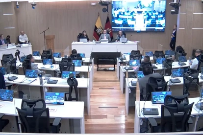 El Concejo Metropolitano de Quito no aprobó debatir los acuerdos sobre el posible aumento del pasaje.