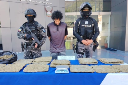 Tras una persecución, alias "Golazo", fue capturado en una vivienda en Carcelén, en el norte de Quito.
