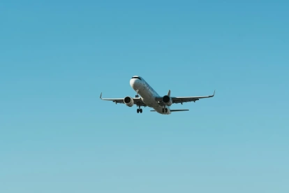 Un avión que iba de Quito a Cuenca fue desviado hacia Guayaquil la tarde de este martes 26 de mayo.