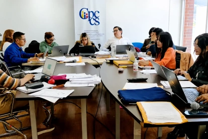 Comisión Ciudadana revisa solicitudes de recalificación dentro del concurso para Fiscal General.