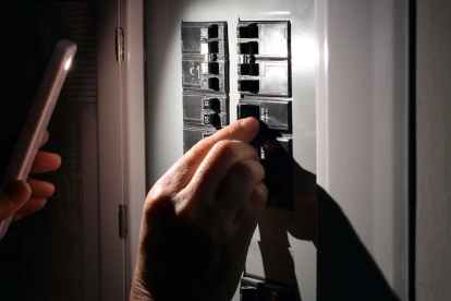 Los mantenimientos eléctricos programados se ejecutarán entre el 30 de mayo y el 7 de junio en varios cantones del país como parte de las acciones preventivas ante el fenómeno de El Niño.