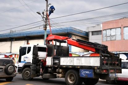 Las desconexiones de luz son por mantenimiento en distintos sectores de la capital orense.