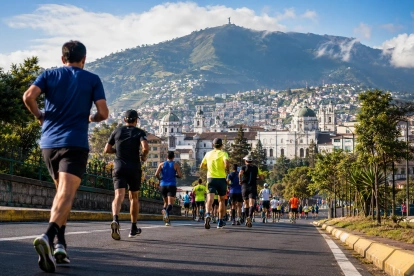 La Quito 15K y la Media Maratón 21K provocarán cierres viales en el sur, centro y norte de la capital.