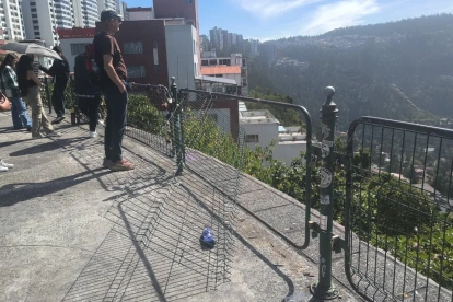 Candados retirados del mirador de Guápulo mientras Epmmop ejecuta trabajos de seguridad estructural en la zona.