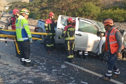 En el sector Balcón de Guayllabamba, se impactaron tres vehículos pequeños y una volqueta.