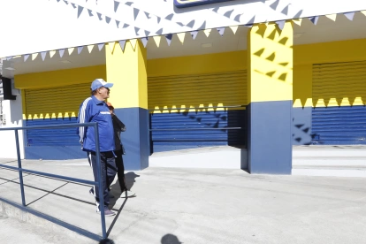 La muerte del joven ocurrió el 1 de junio. Un día después el establecimiento comercial permanecía cerrado.