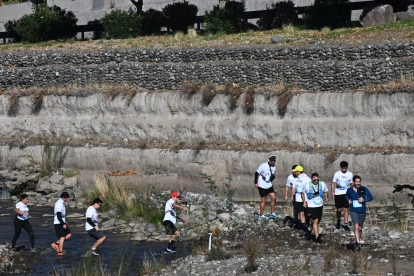 El 17 de mayo de 2026, corredores participaron en una carrera a lo largo de las orillas del río Mapocho en Santiago.