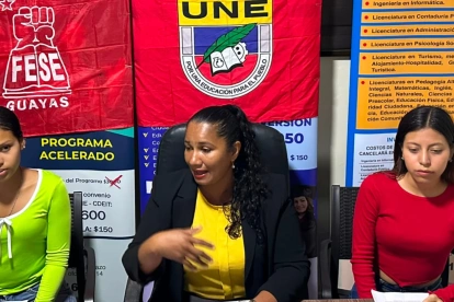 Gabriela Menéndez, presidenta de la UNE Guayas, cuestionó el acuerdo ministerial que dispone actividades escolares los sábados