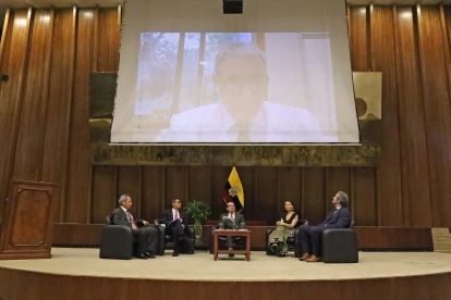 Especialistas nacionales e internacionales debatieron en la Asamblea sobre la regulación de la reproducción asistida en Ecuador.