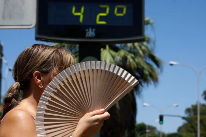 La temperatura actual en España es 37°
