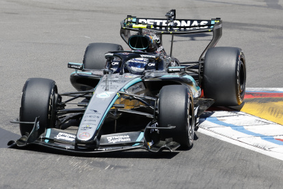 El piloto de Mercedes cumplió con la vuelta más rápida en un minuto, 12 segundos y 51 milésimas.