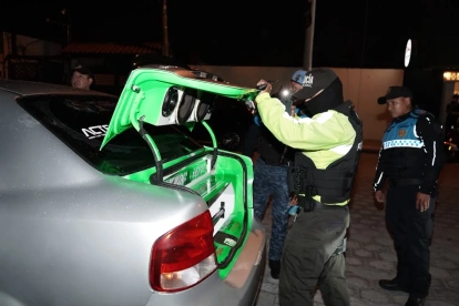 Los operativos de control realizados en el norte de Quito dejaron cinco conductores detenidos por manejar en estado de embriaguez.