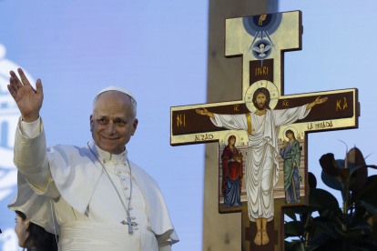 - El papa León XIV preside una Vigilia de Oración con jóvenes en la madrileña Plaza de Lima.