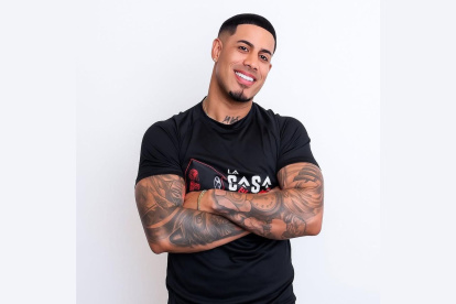 El creador de contenido y cantante Michael Flores.
