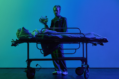 La obra se estrenó en 2025 en el Festival Teatro Mil y ha recorrido varios escenarios internacionales.
