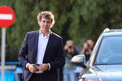 David Sánchez, hermano del presidente del Gobierno, a su llegada a la última sesión del juicio por su contratación en la Diputación de Badajoz.