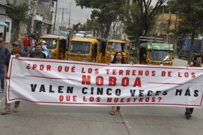 Los afectados recorrieron la avenida Cacique Tomalá, sur de Guayaquil