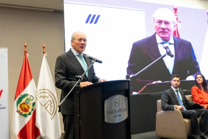 Gutiérrez anunció durante el foro la derogación de los aranceles colombianos a Ecuador, cerrando 130 días de guerra comercial bilateral.