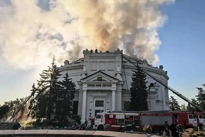 Daños provocados por el ataque ucraniano en el edificio del museo y monumento a la Defensa de Sebastopol de 1854-1855.
