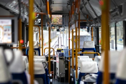 radicionalmente se calcula por kilómetro, pero usar la unidad de tiempo permite una tarifa más precisa y equitativa para transportistas de pasajeros y carga.