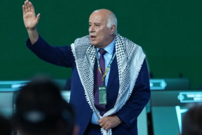 Imagen de archivo del presidente de la Federación Palestina durante una sesión oficial, antes de la controversia por la negativa de visa para ingresar a Estados Unidos.
