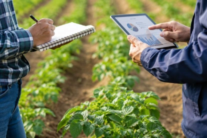 El programa de incentivos financieros del Gobierno destinará $155 millones para ampliar el acceso a créditos de jóvenes emprendedores y pequeños productores agrícolas a través de cooperativas del país.