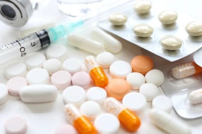 Eliminar la cadena de intermediación es atacar uno de los mecanismos que más ha encarecido el costo de medicina