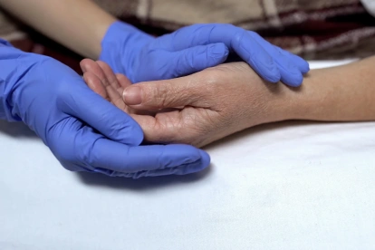El médico, tanto moral como jurídicamente, está impedido de matar.