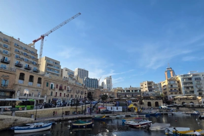 La isla pintorezca de Malta experimenta un boom de construcción de hoteles de lujo y apartamentos adaptado para vacaciones.