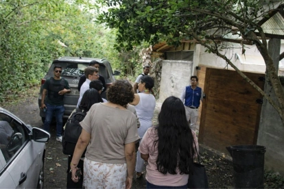 La madre de Monika Silva y el cónsul de Polonia en Lima arribaron a Montañita este 12 de junio de 2026.