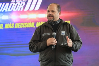 El ministro del Interior, John Reimberg, fue cuestionado por la opinión pública por atribuir que la activista, Monika Silva, perdió la vida por un supuesto suicidio.