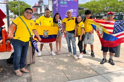 Hinchas de Ecuador en Filadelfia, en la previa del partido con Costa de Marfil en el Mundial 2026.