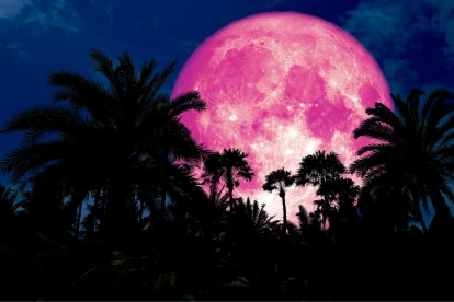 La Luna de Fresa y el solsticio de junio marcarán dos de los principales eventos astronómicos del mes, visibles desde Ecuador si las condiciones climáticas lo permiten.