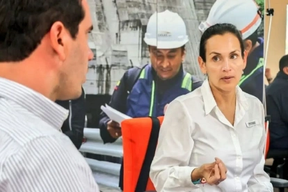 Teoría.  La Fiscalía indaga un peculado, pero no ha establecido quién incluyó la cláusula para pagar sin garantías en todos los contratos, desde Catamayo.