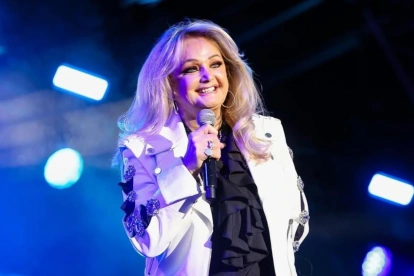 La intérprete de “It’s a Heartache” y “Total Eclipse of the Heart”  salió del coma inducido en el que se encontraba desde mayo.