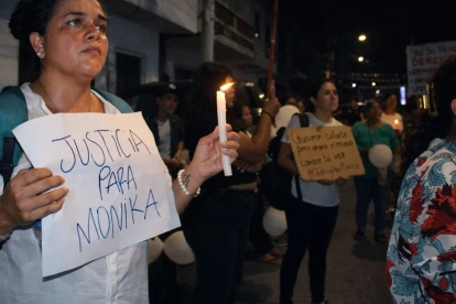 Madre de Monika Silva reconoció el cuerpo en Santa Elena previo a la nueva autopsia.