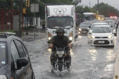 La temperatura máxima alcanzará los 30 grados centígrados y la mínima los 24.