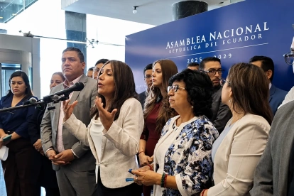 El bloque legislativo de la Revolución Ciudadana presentará una nueva solicitud de juicio contra Inés Manzano.
