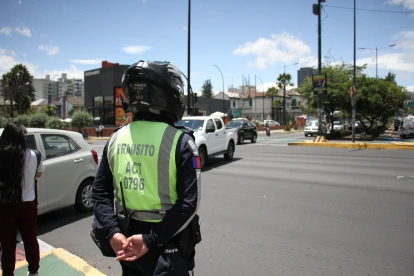 Referencia. AMT de Quito informó sobre sentencia por falsificación de documentos vehiculares en Ecuador tras caso investigado en Guayaquil por autoridades judiciales condena firme.